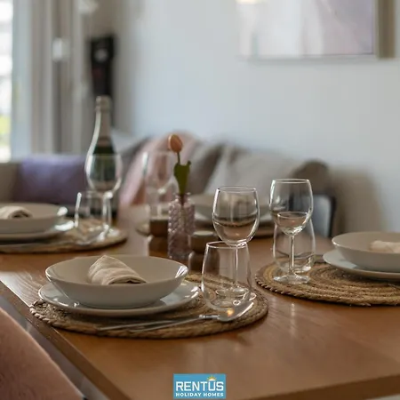 アパート Seaview - Family-friendly Near The