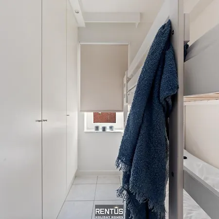 Seaview - Family-friendly Near The Apartment *